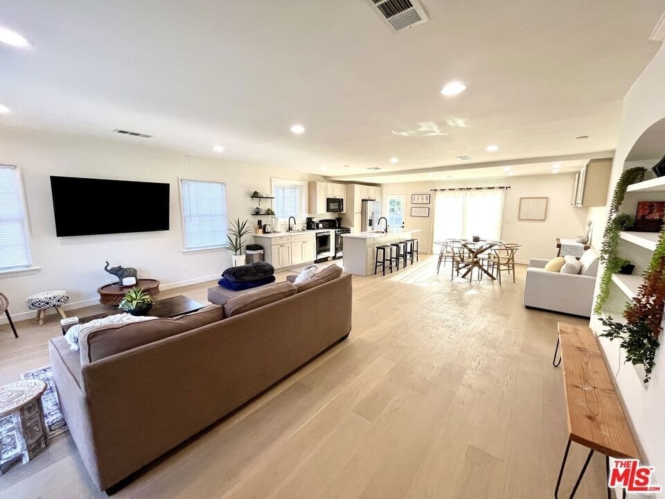 1825 Stearns Drive - Photo 5