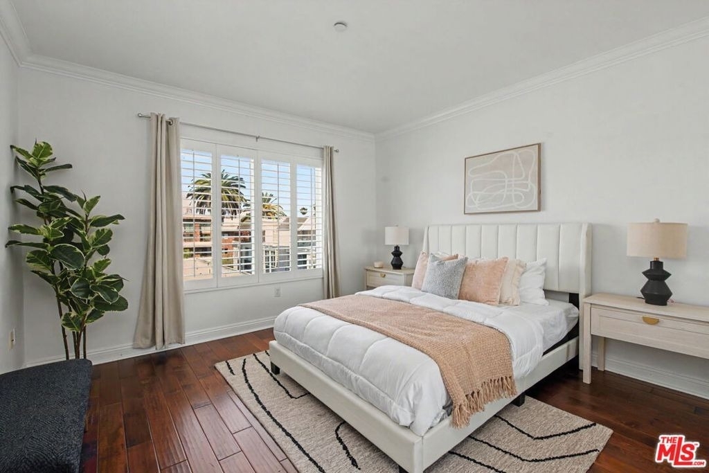 1878 Greenfield Avenue - Photo 20