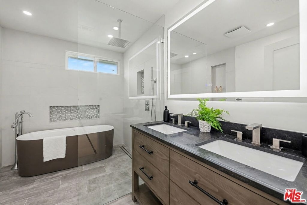 2831 Overland Avenue - Photo 27