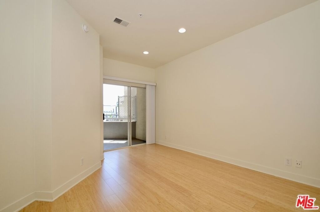 1348 N Sierra Bonita Avenue - Photo 6