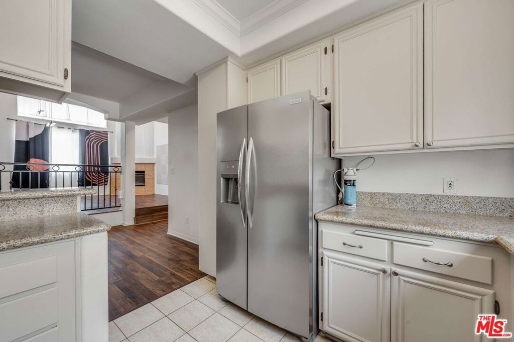 10924 Bloomfield Street - Photo 14