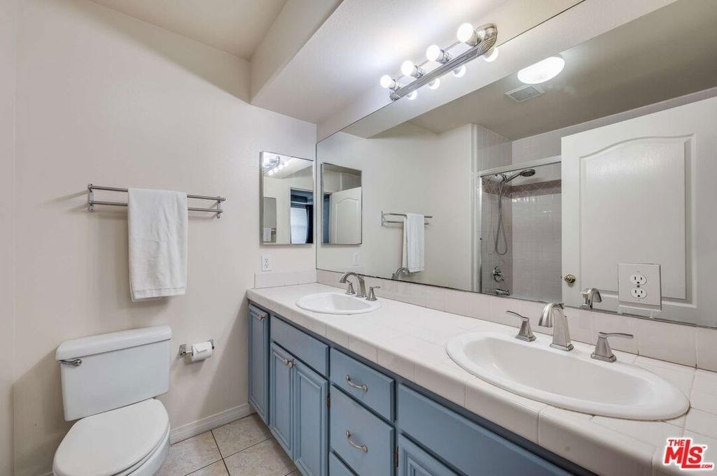 10924 Bloomfield Street - Photo 7