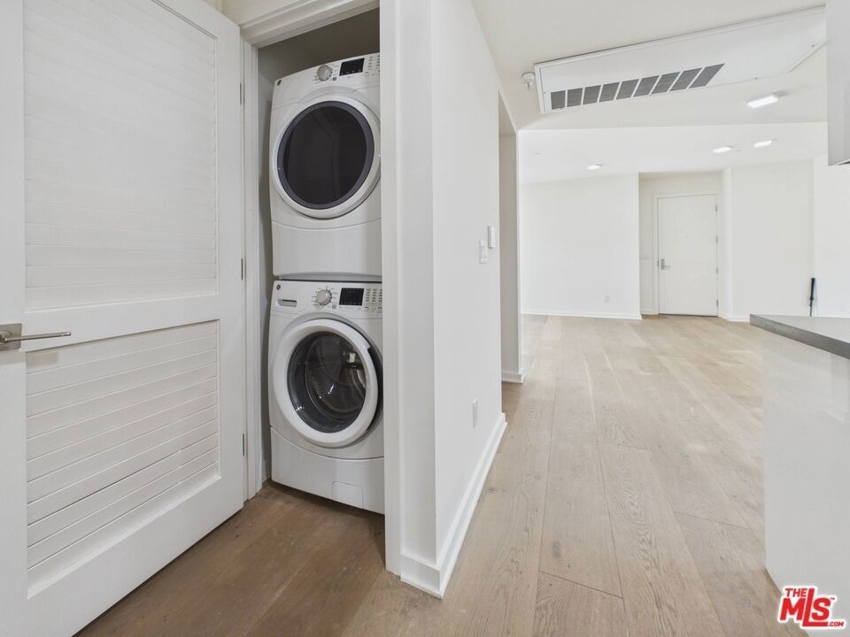 850 Crenshaw Boulevard - Photo 5