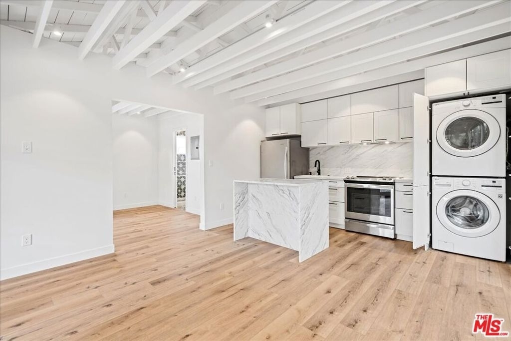 4027 Moore Street - Photo 11