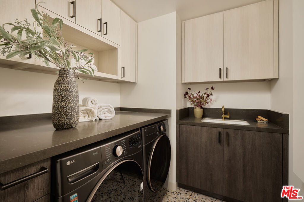 2801 Sanborn Avenue - Photo 19