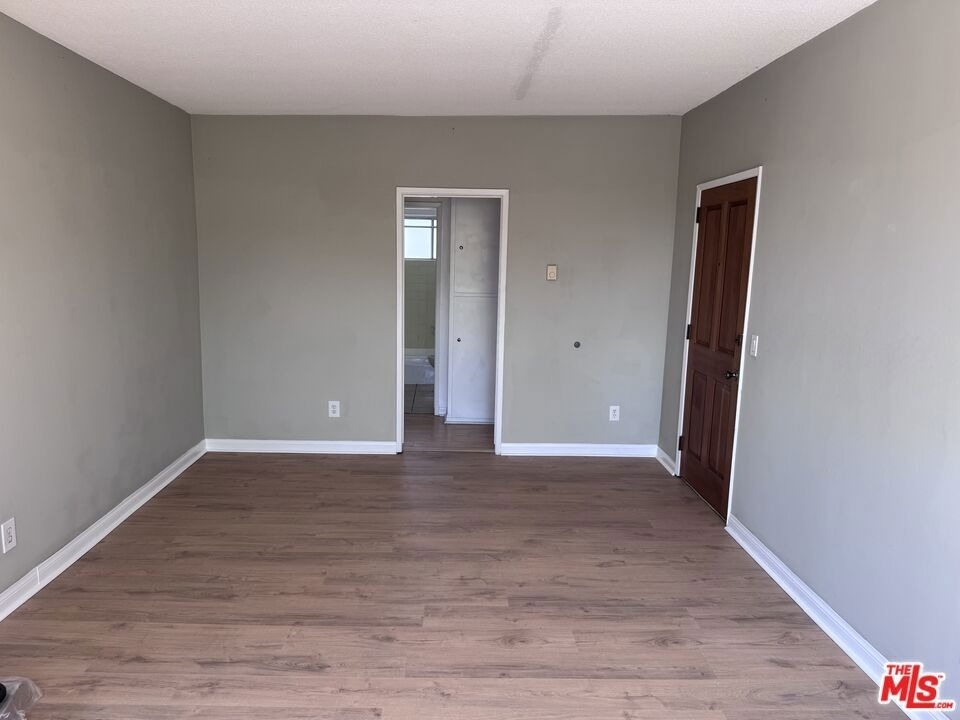 1646 Franklin Street - Photo 2