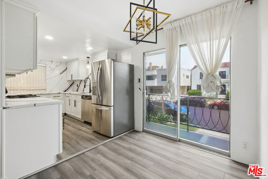 807 N Alfred Street - Photo 4