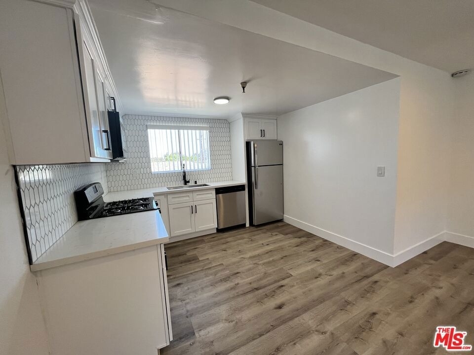 11430 Cedar Avenue - Photo 13