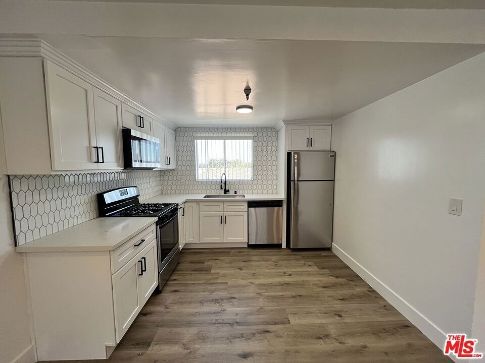 11430 Cedar Avenue - Photo 9