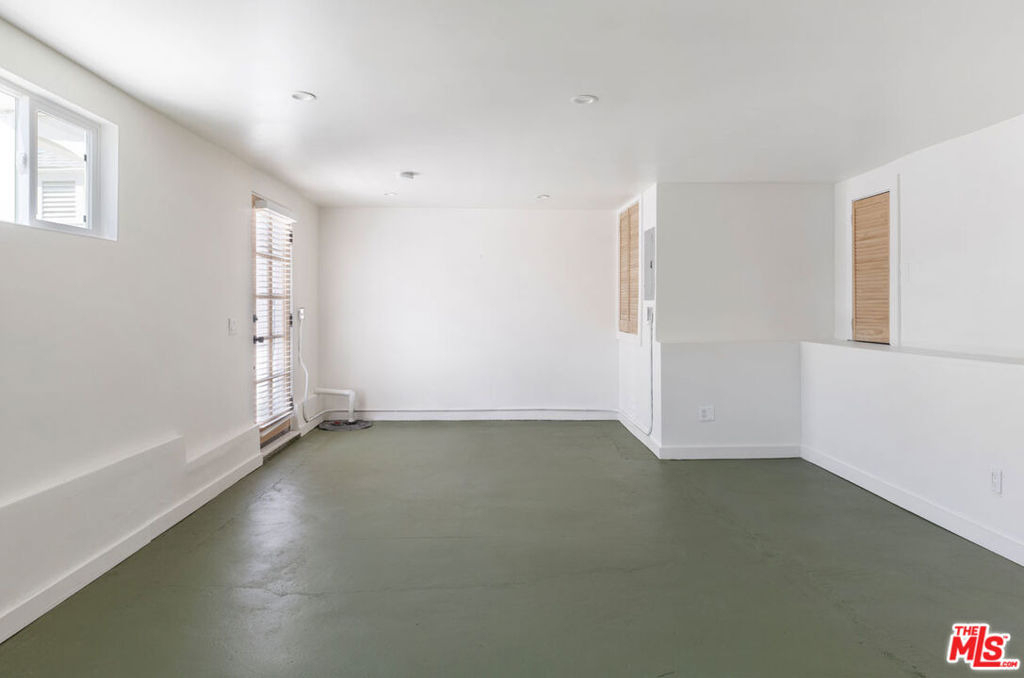 1310 1/2 Lucile Avenue - Photo 14