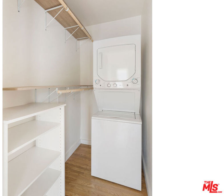1310 1/2 Lucile Avenue - Photo 9