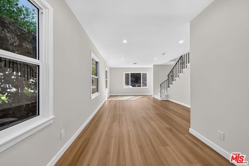 1615 S Adams Street - Photo 9
