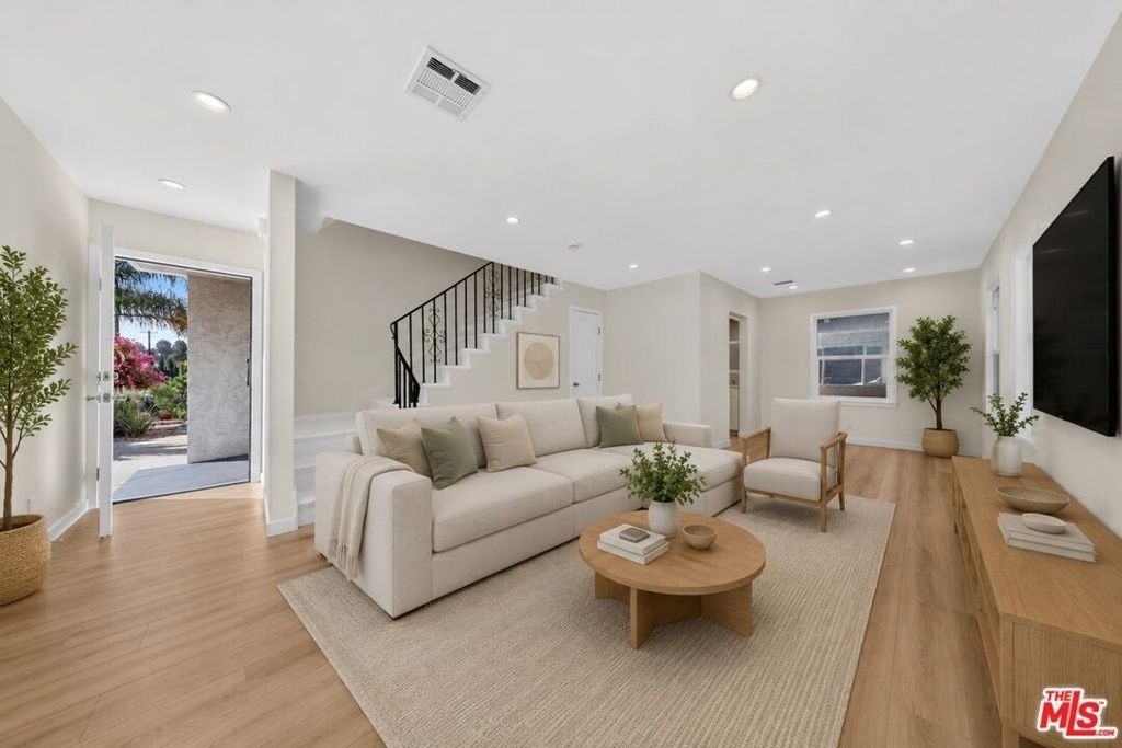 1615 S Adams Street - Photo 6