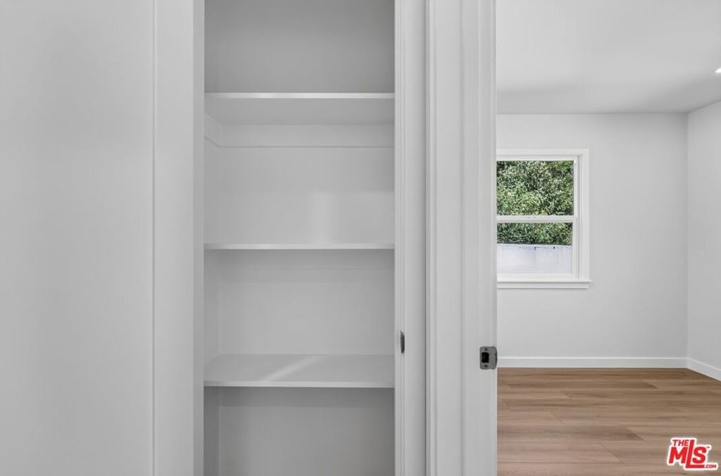 1615 S Adams Street - Photo 18