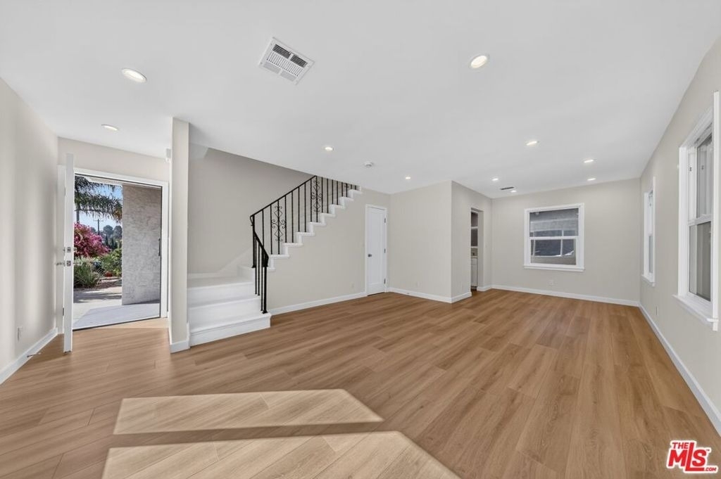 1615 S Adams Street - Photo 7