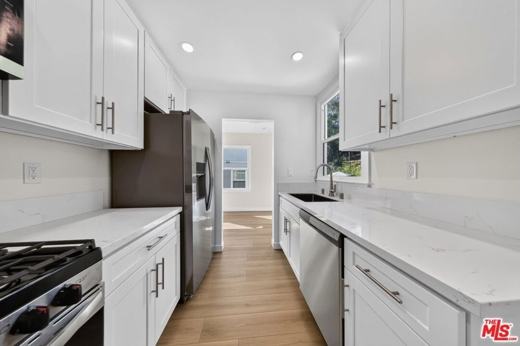 1615 S Adams Street - Photo 8