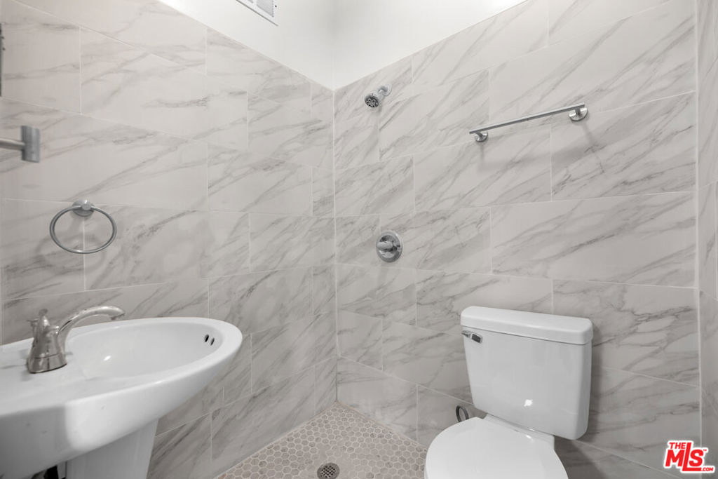 926 S Mariposa Avenue - Photo 7