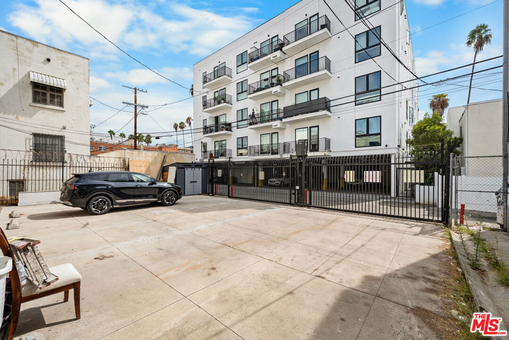 926 S Mariposa Avenue - Photo 21