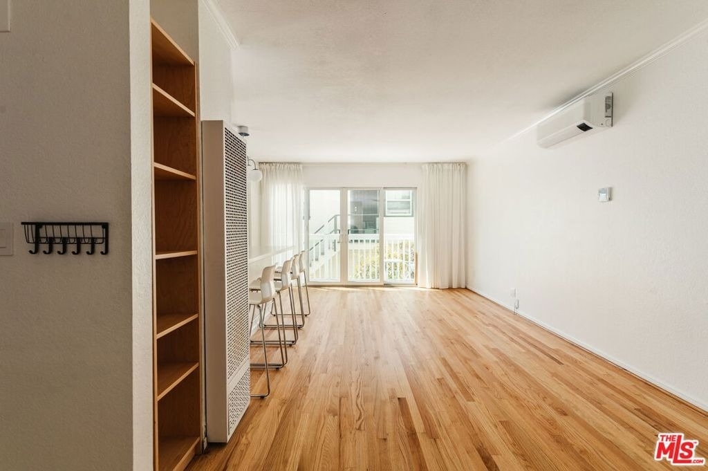 740 N Dillon Street - Photo 3