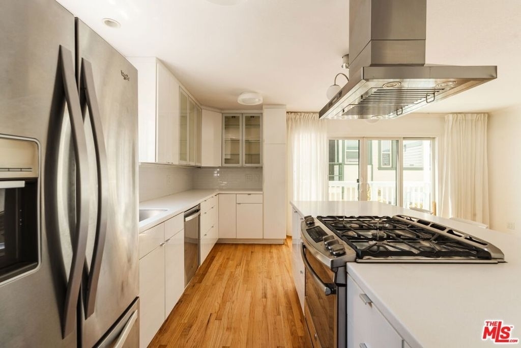 740 N Dillon Street - Photo 8