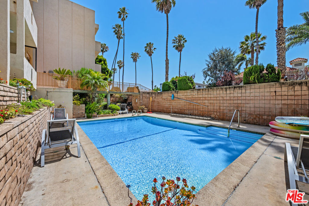 833 5th Street - Photo 15