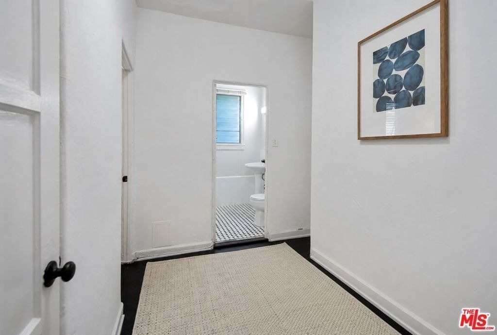 1201 N Crescent Heights Boulevard - Photo 7
