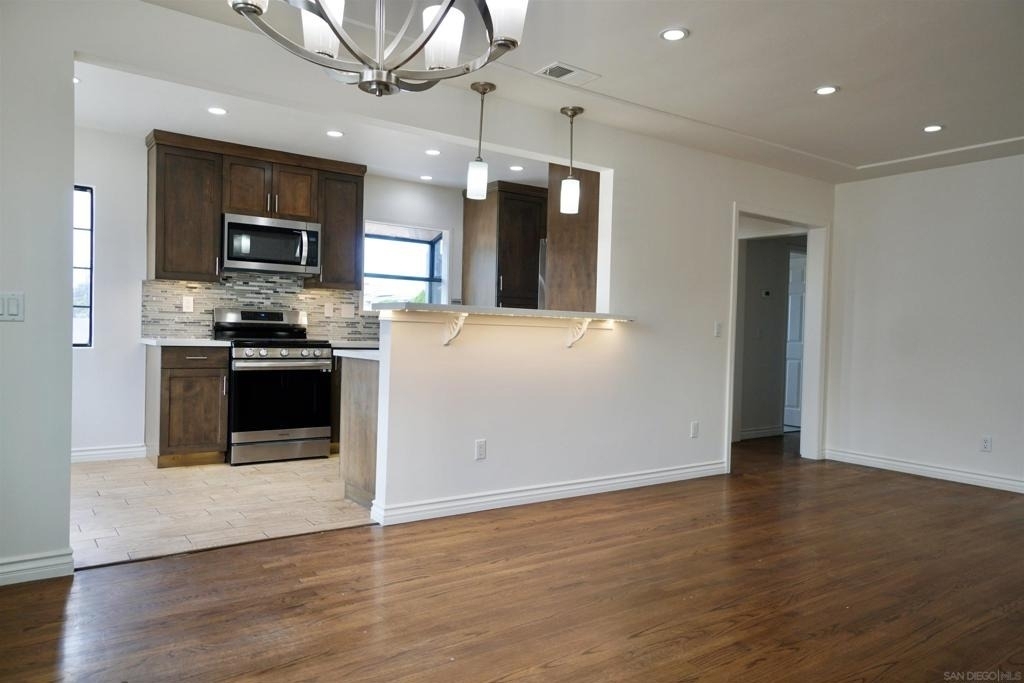 2523 Pergl Street - Photo 6