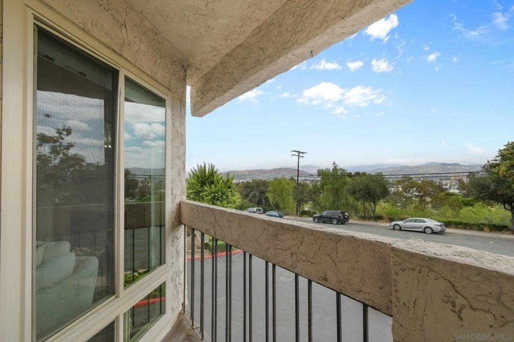 354 Travelodge Drive - Photo 6