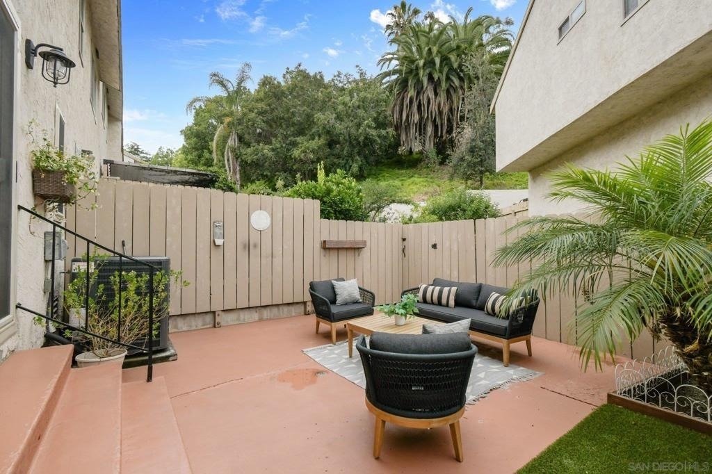 354 Travelodge Drive - Photo 12