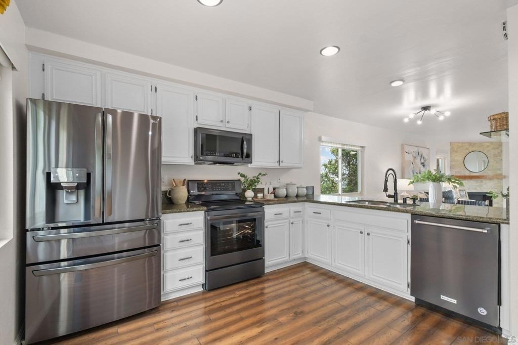 354 Travelodge Drive - Photo 15