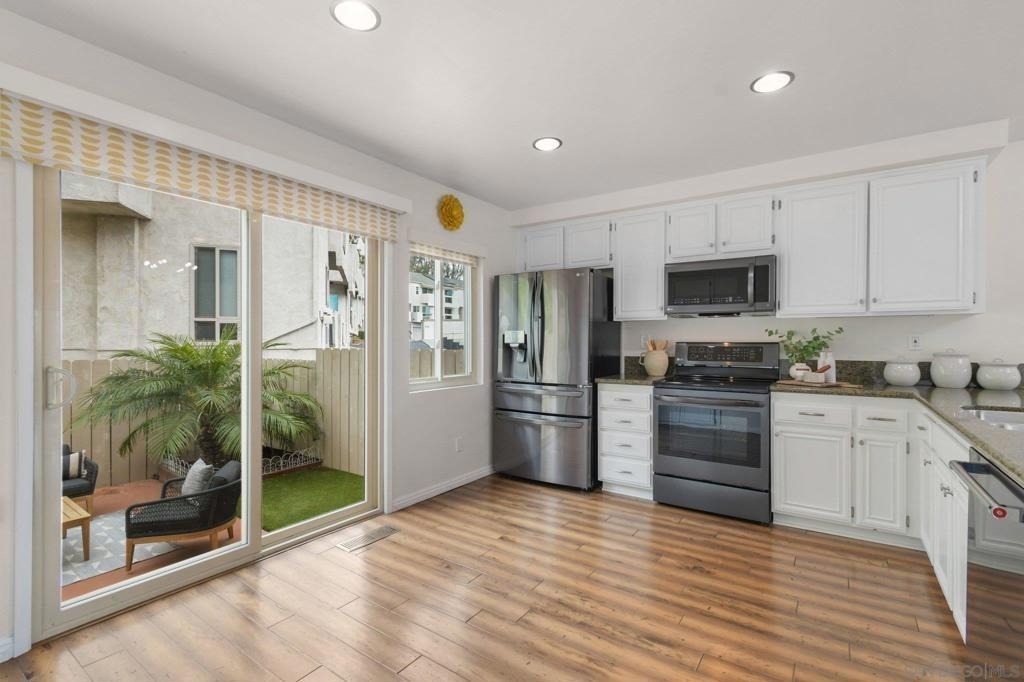 354 Travelodge Drive - Photo 11