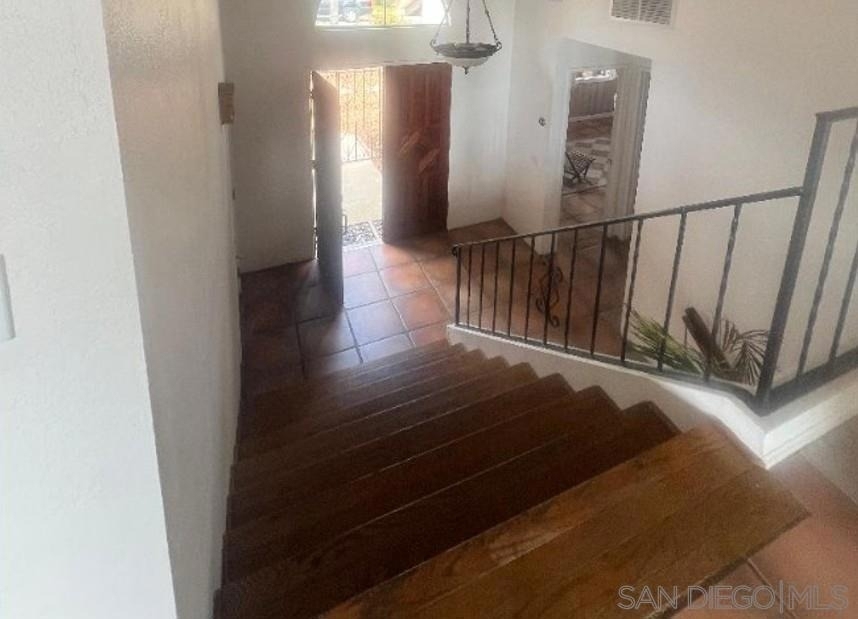 624 Schafer Place - Photo 4