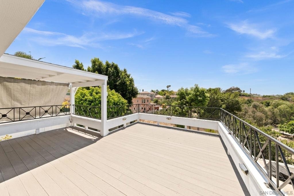 1068 Pacific Hill St - Photo 41