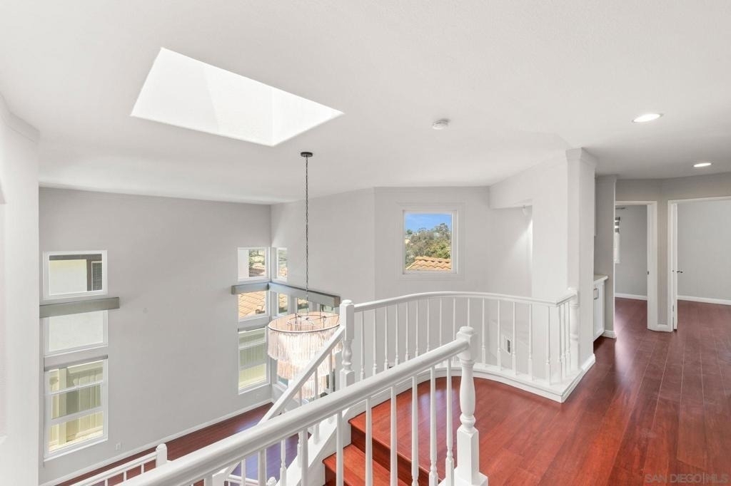 1068 Pacific Hill St - Photo 43