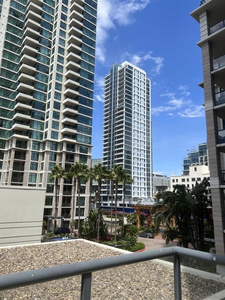 1199 Pacific Hwy. - Photo 17