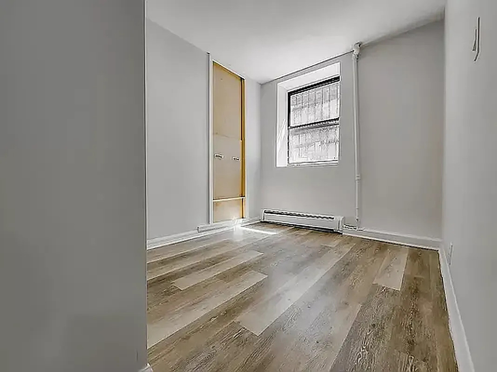 49th Street/10th Avenue - Photo 3