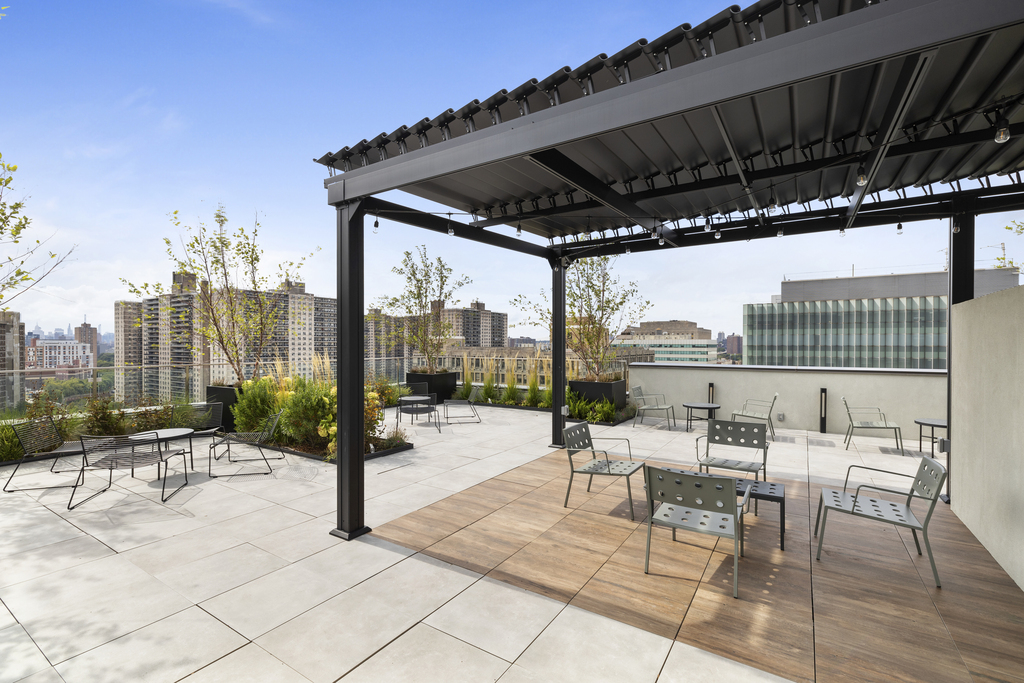 299 East 161st Street - Photo 15