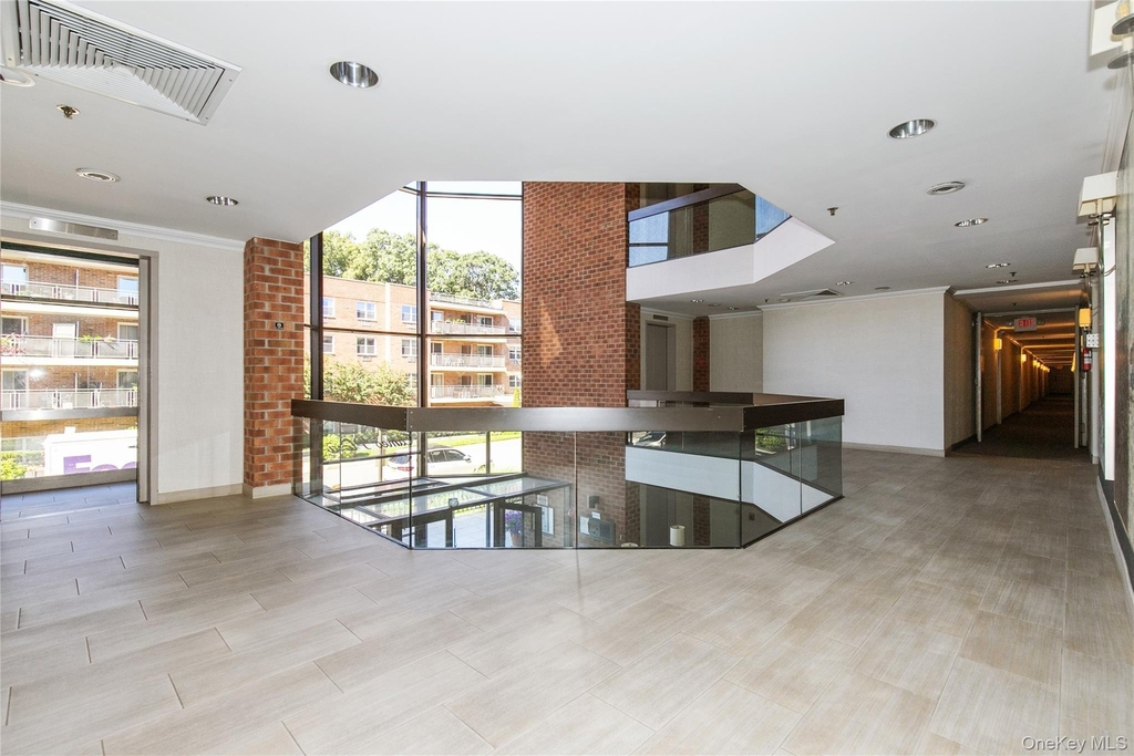 1 Ipswich Avenue - Photo 3