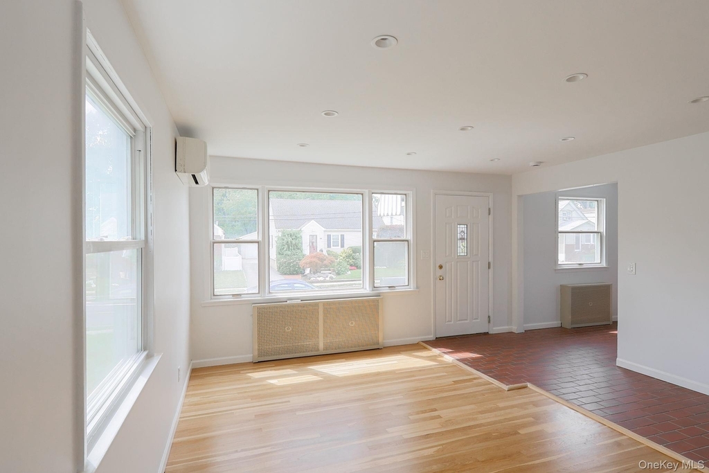 59 Wood Street - Photo 2