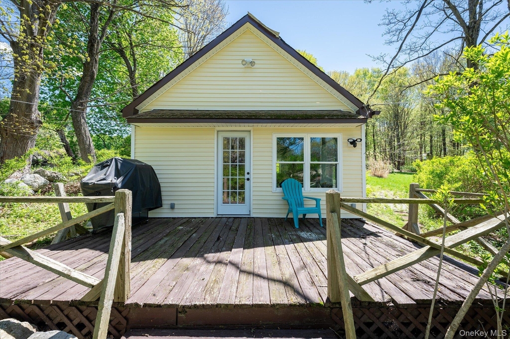 37a Mekeel Street - Photo 1
