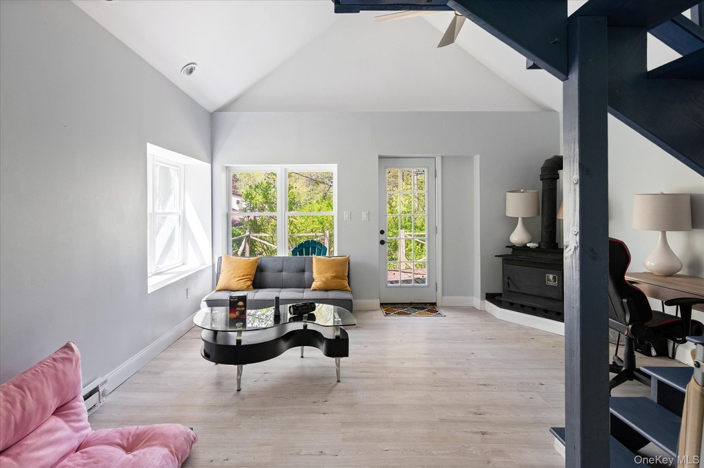 37a Mekeel Street - Photo 2