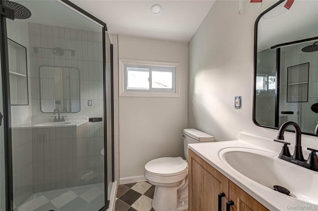 2528 Marshall Avenue - Photo 9