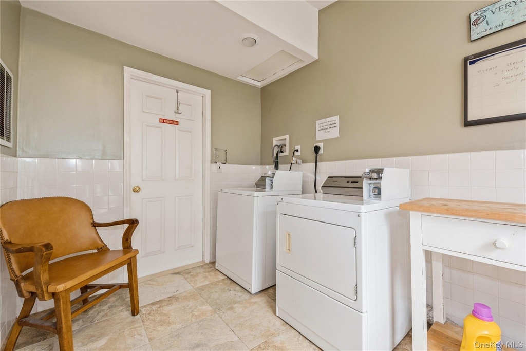 51 Spring Street - Photo 4