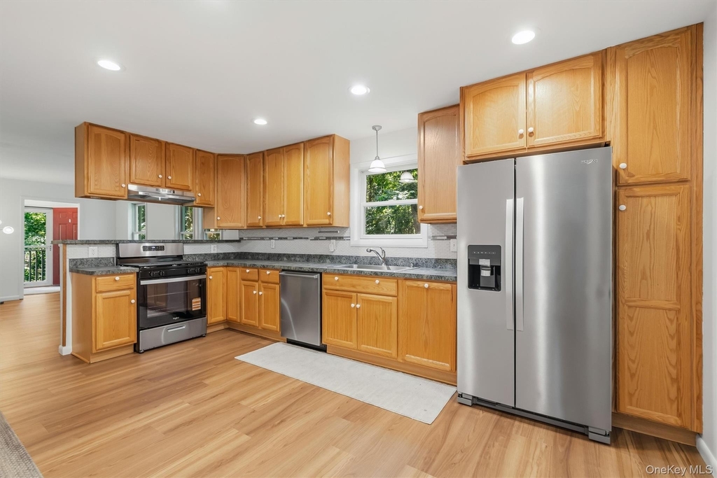 131 Hill Road - Photo 13