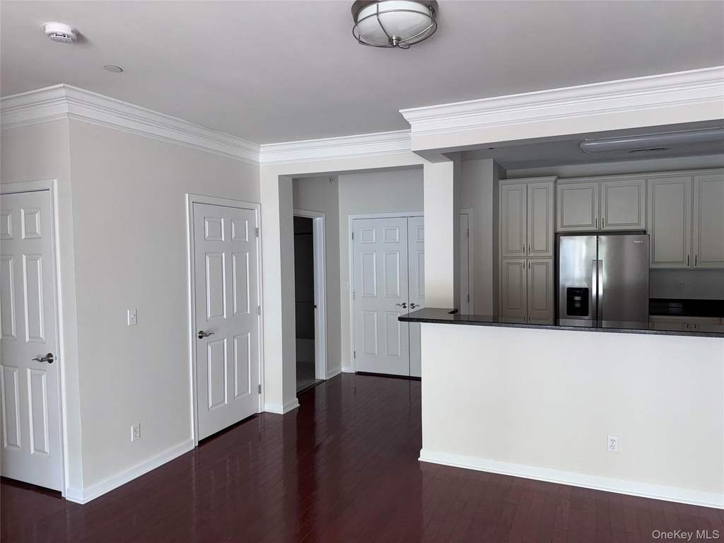 614 Saratoga Lane - Photo 6