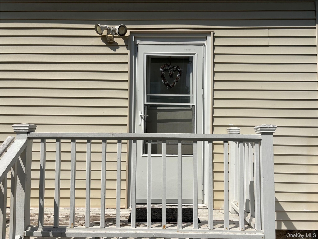 42 Pleasant Place - Photo 0