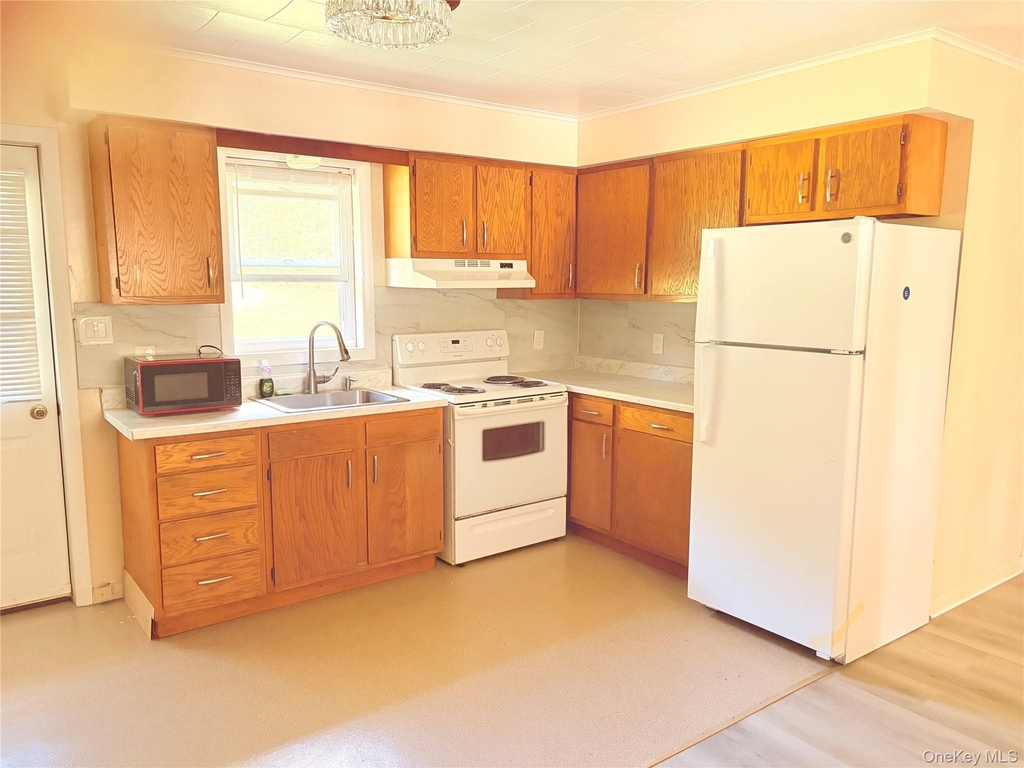 154 N Washington Street - Photo 8
