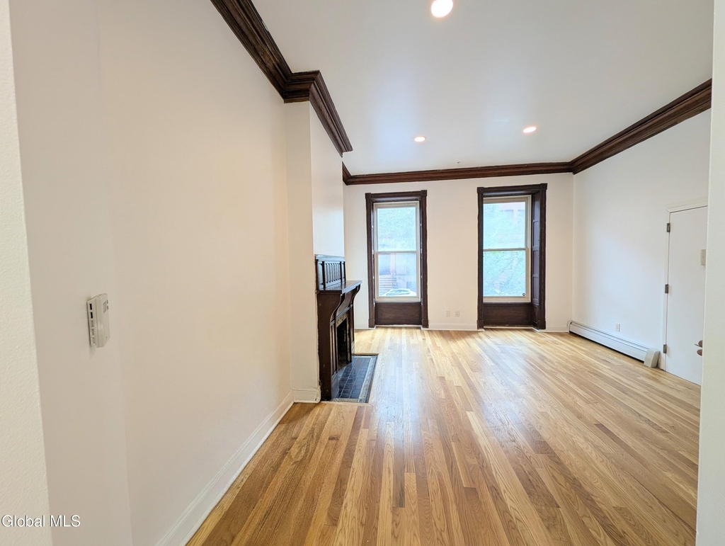 313 State Street - Photo 6