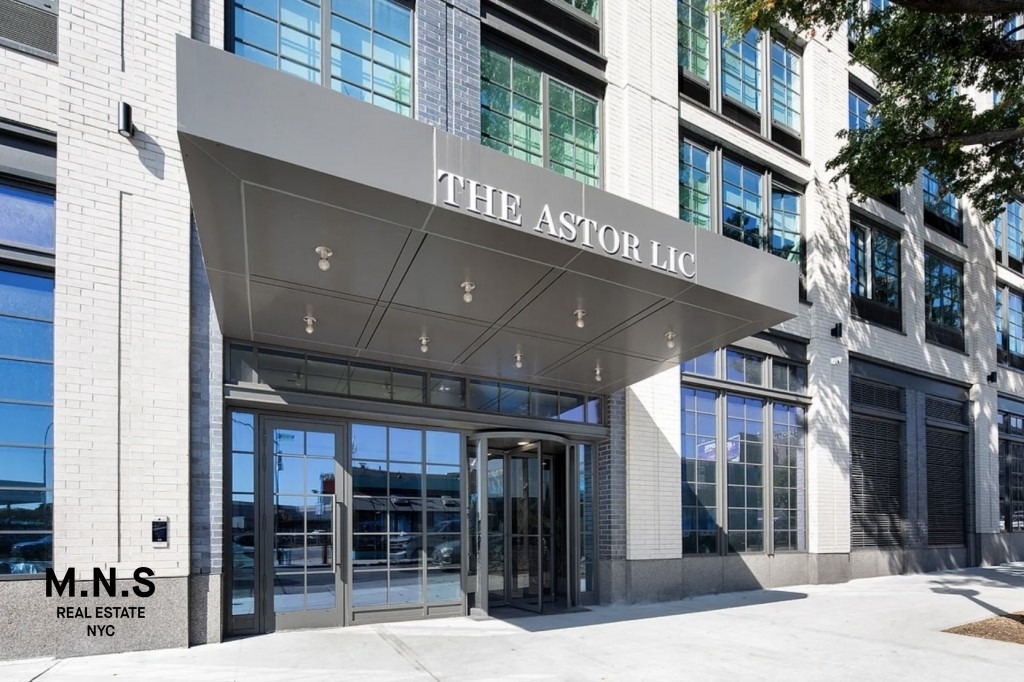 36-20 Steinway Street - Photo 10