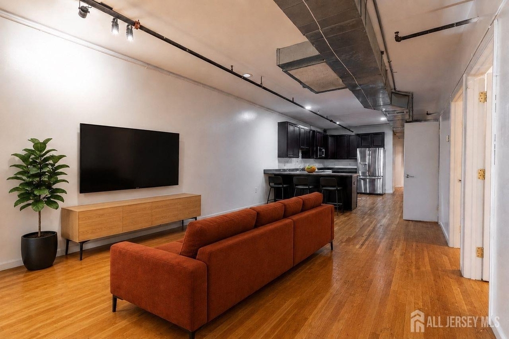 378 George Street - Photo 0